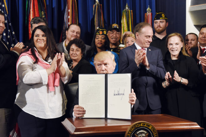 Why Photos of President Trump Are So Aggressively Boring